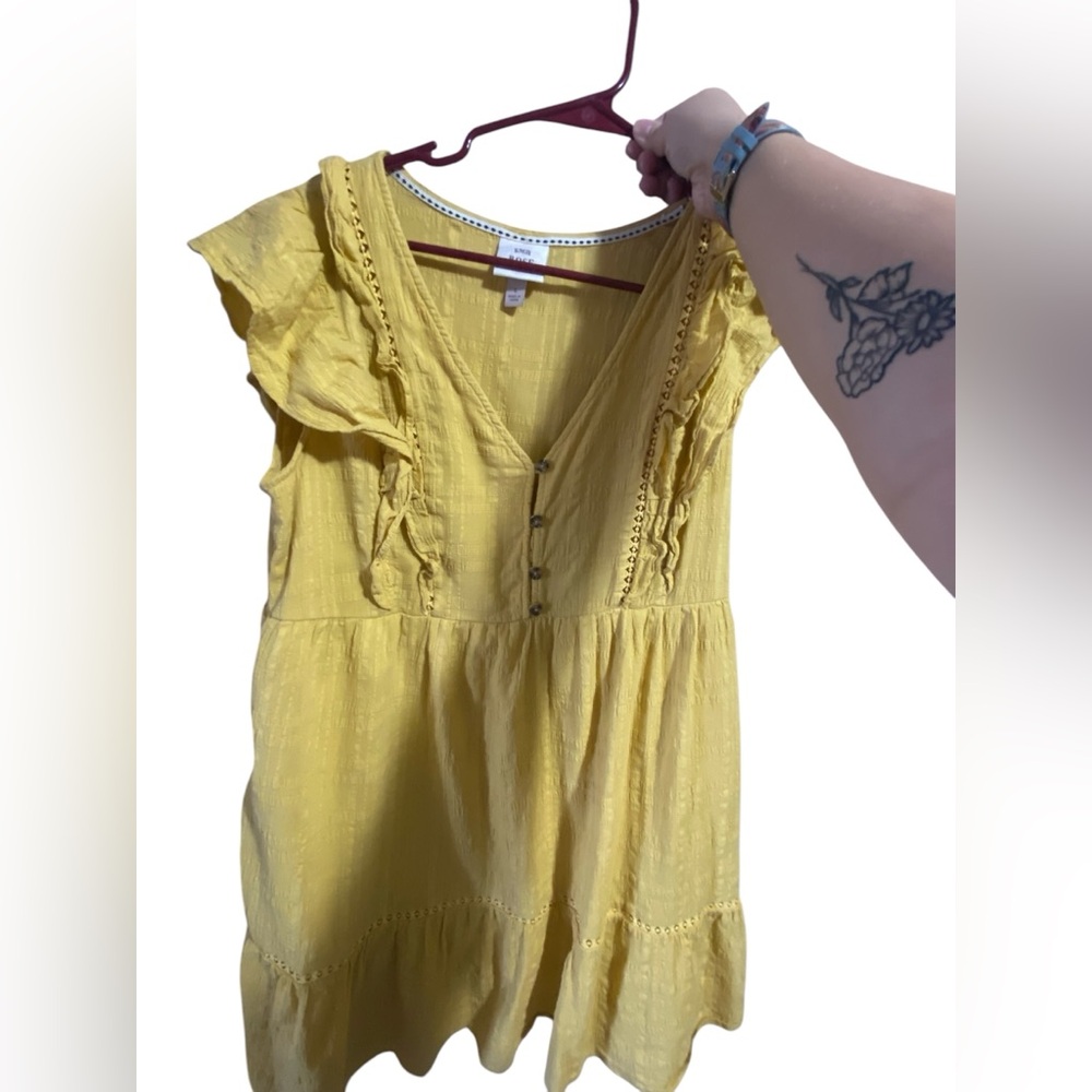 Knox Rose dress with ruffle accents size L